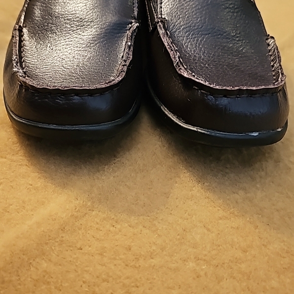 Flats - Picture 7 of 14